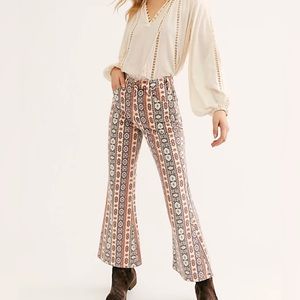 NWOT Citizens of Humanity Aztec print kick flare jeans